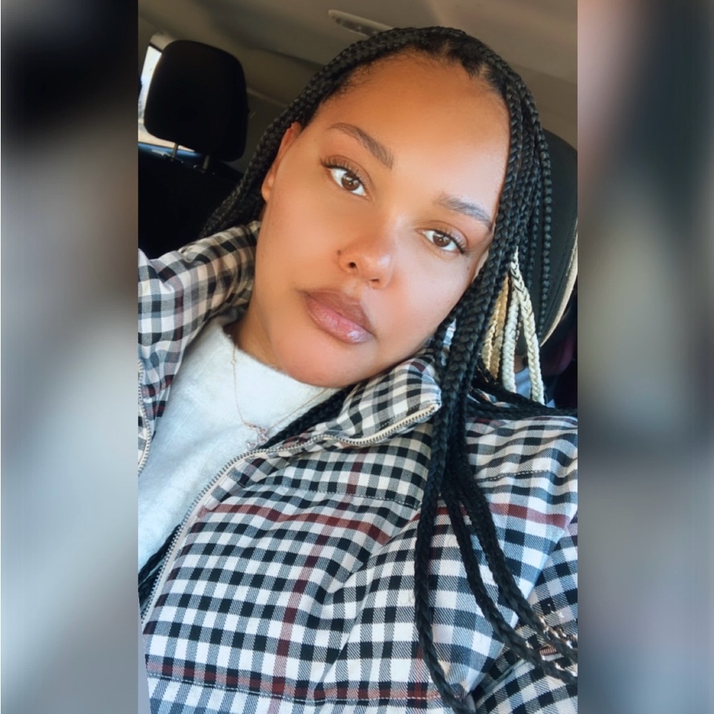 Meet your Posher, Brandi